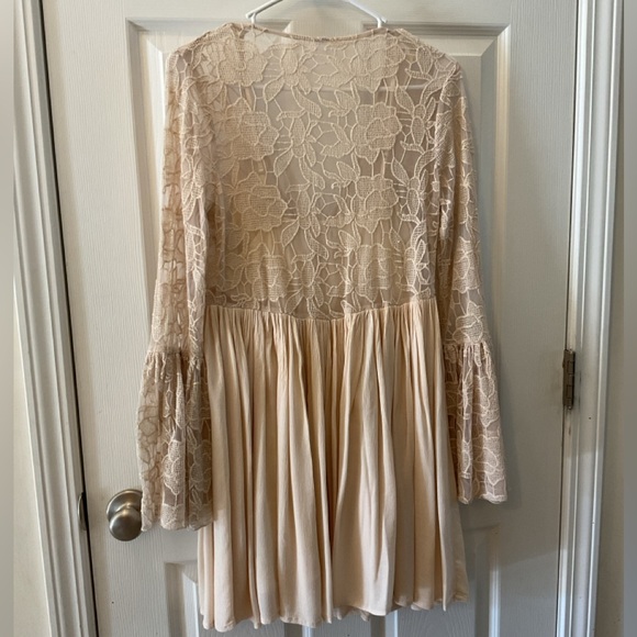 Free People Women’s Small Beige Bell Sleeve Mini Dress - Picture 2 of 14